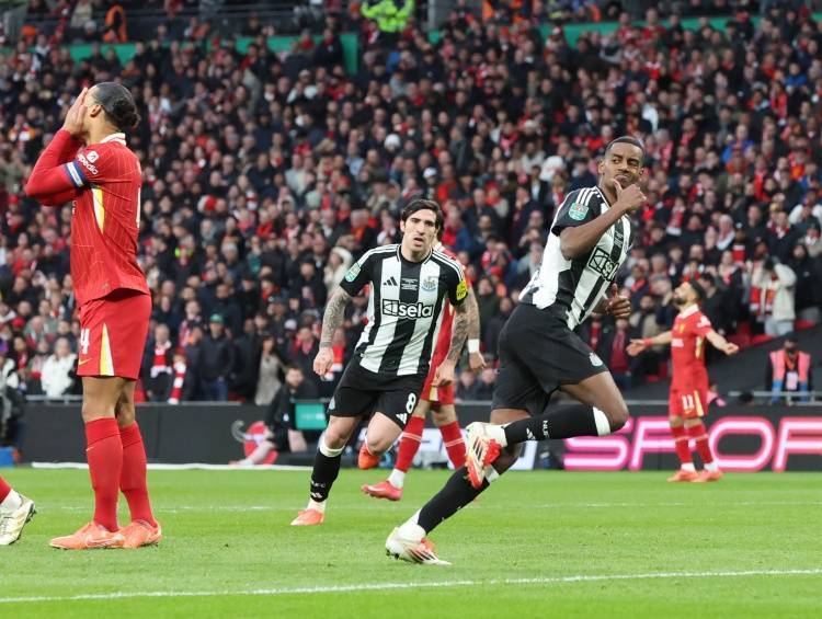 德天空：目前利物浦仍然视伊萨克为引援首选，其次是埃基蒂克