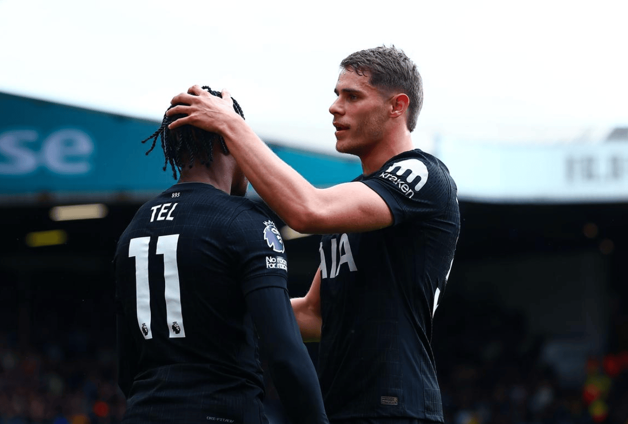 25岁锋霸爆发：独造两球，弗兰克征服客场：热刺7场不败