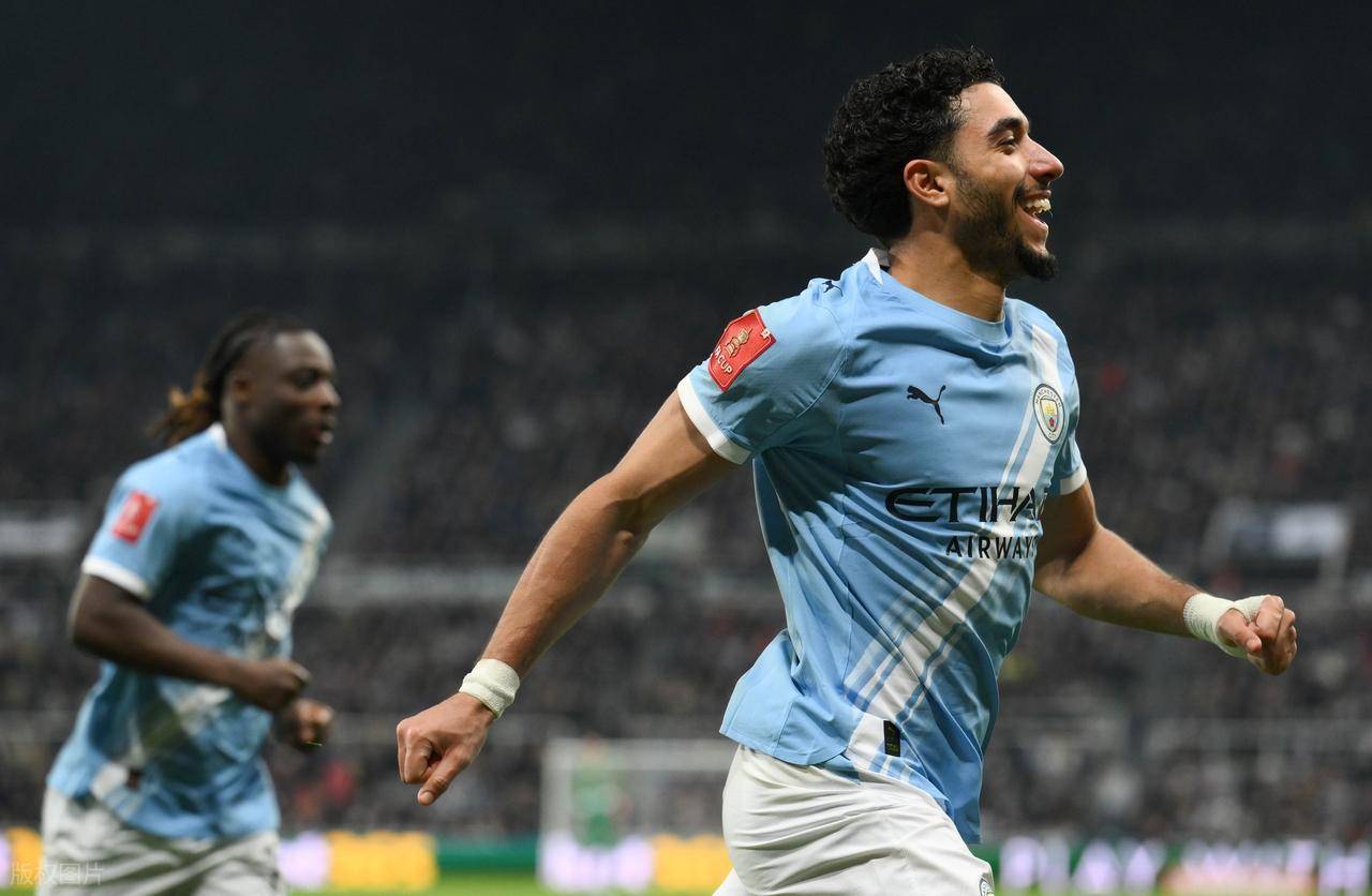 争议！球迷赛后批评瓜迪奥拉：知道为什么皇马能淘汰曼城了吧？